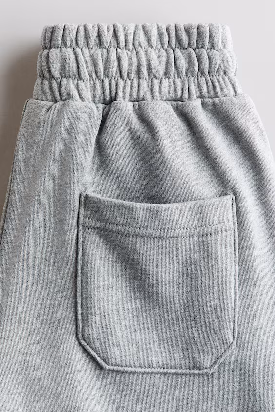 Спортивные штаны joggers с расширяющимися штанинами