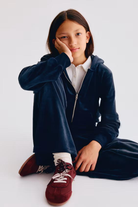 Велюровая толстовка на молнии