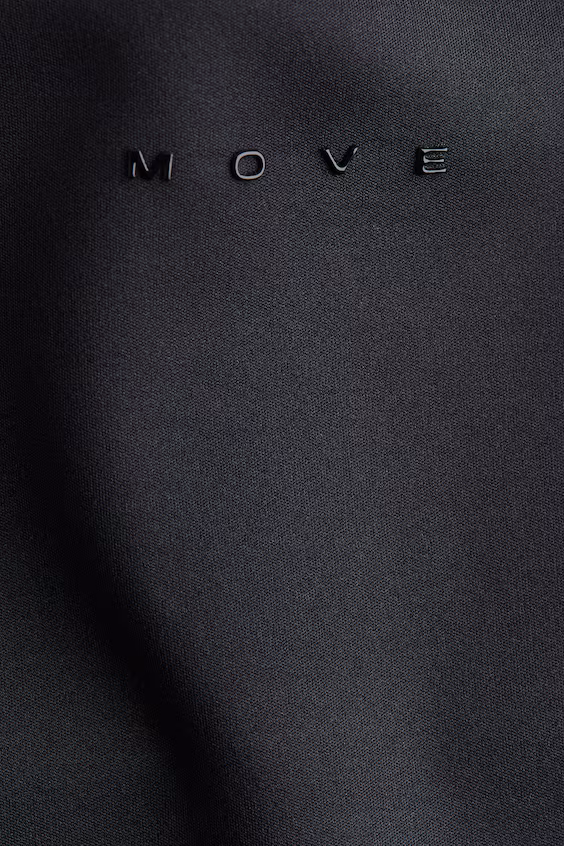 Спортивный топ с квадратным вырезом и технологией drymove™