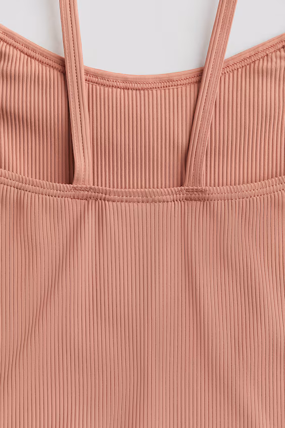 Купальник с оборкой