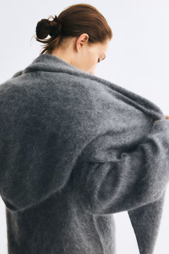 Свитер из кардочесанной шерсти с шарфом h&m