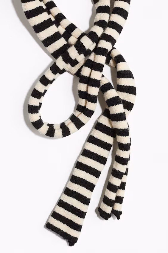 Узкий шарф