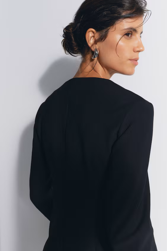 Укороченное пальто с узловыми пуговицами для мам