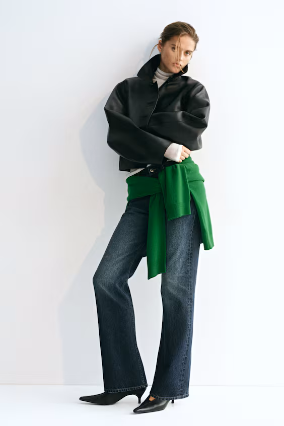 Джинсы bootcut с высокой посадкой на талии