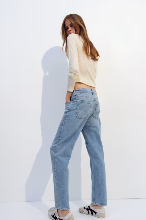 Джинсы mom slim fit с высокой посадкой