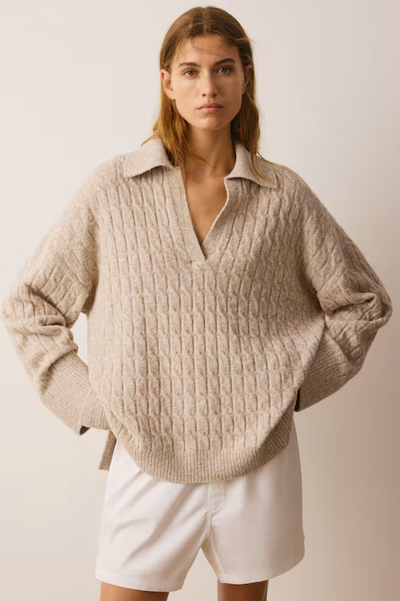 Оверсайз свитер из скрученного трикотажа