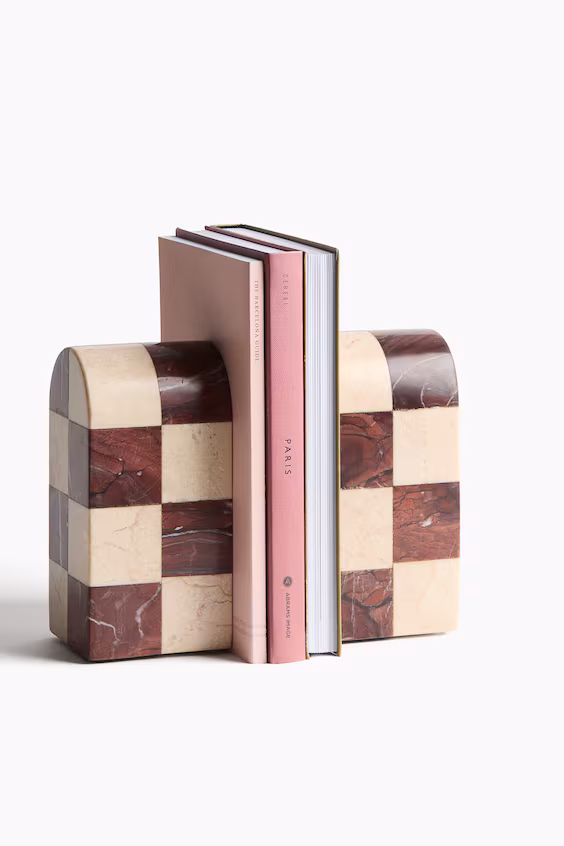 Подставка для книг из мрамора