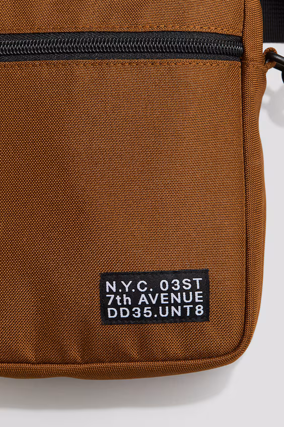 Маленькая сумка через плечо