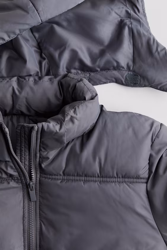 Куртка с капюшоном и подкладкой