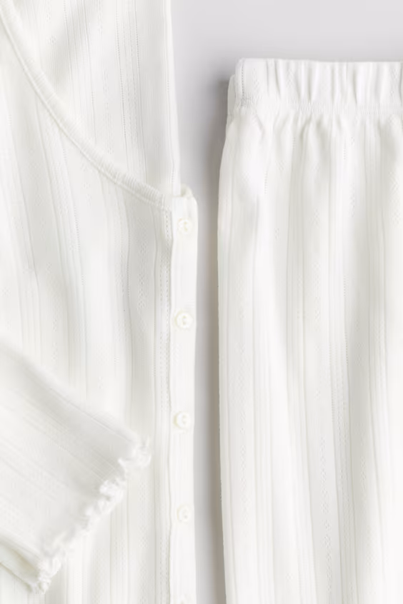 Conjunto из свитера и юбки