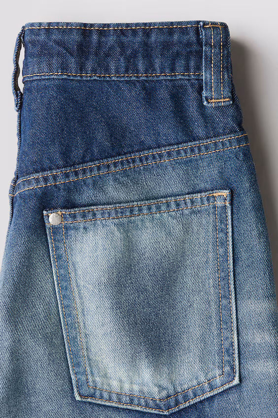 Джинсы свободного кроя