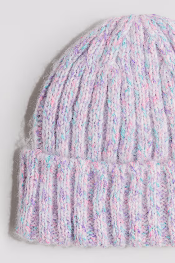 Шапка из мягкого рубчика