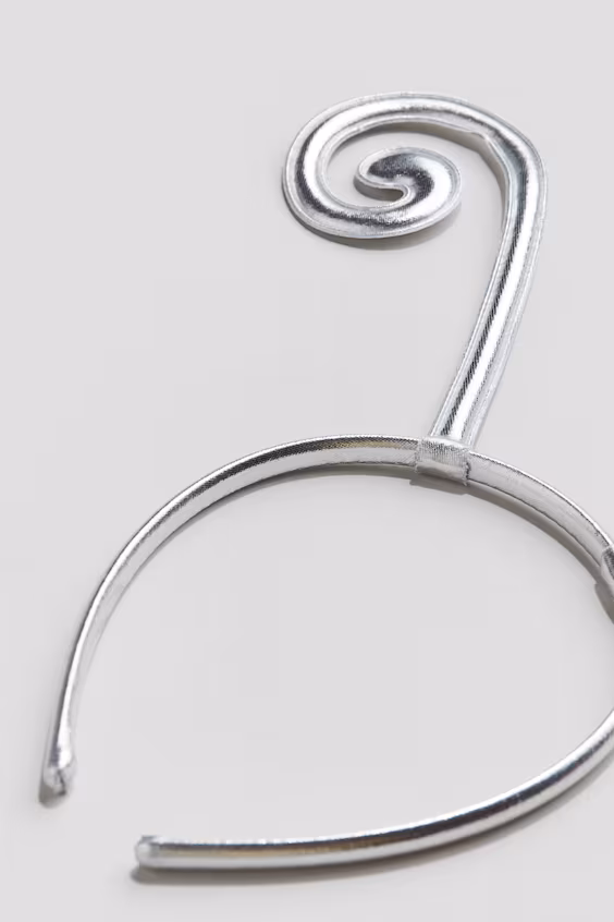 Ободок с аппликациями