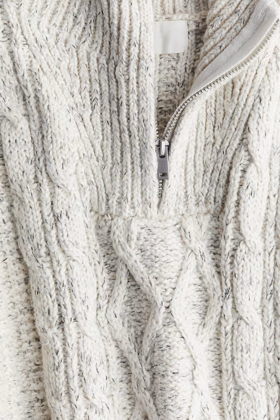 Свитер с молнией
