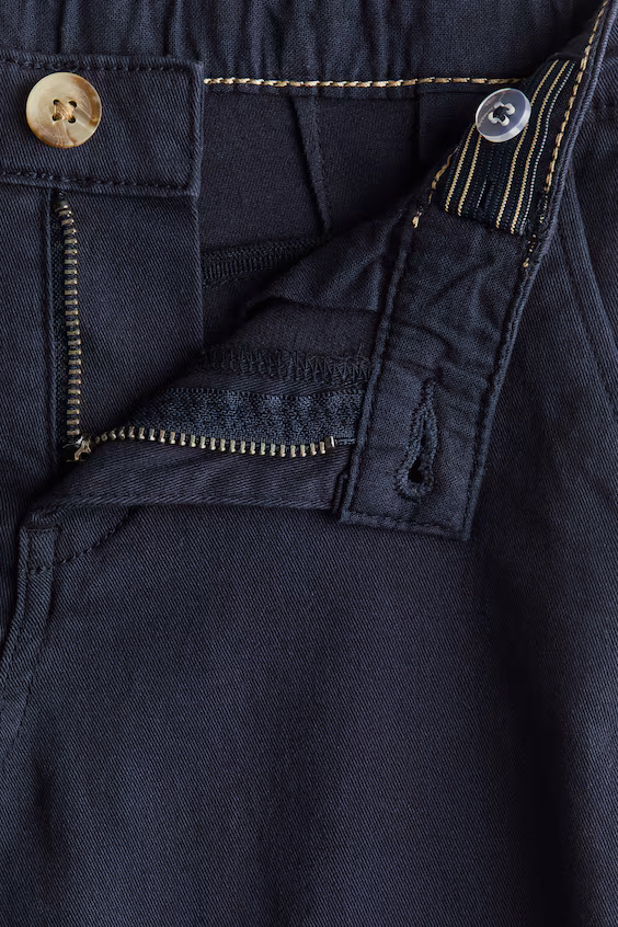 Брюки-чино из хлопкового саржевого канваса