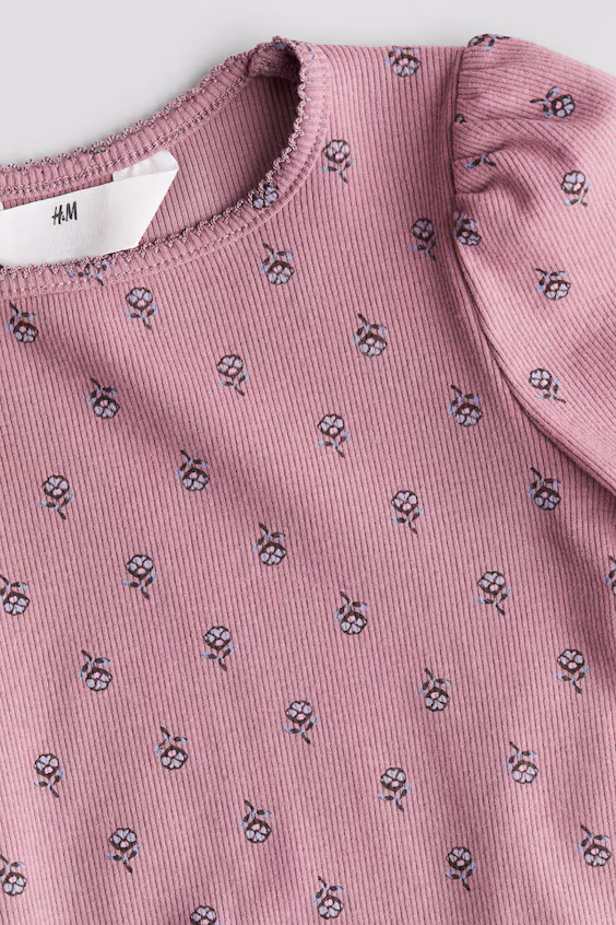 Свитер из трикотажа с каймой из пикота