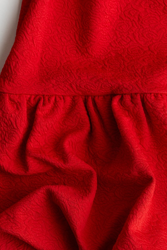 Платье с рукавами-баллон