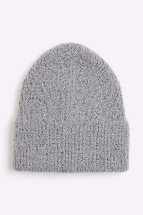 Шапка из мехового трикотажа