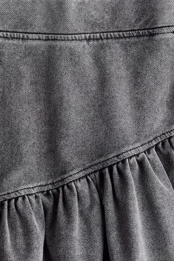 Юбка с джинсовым видом и оборкой