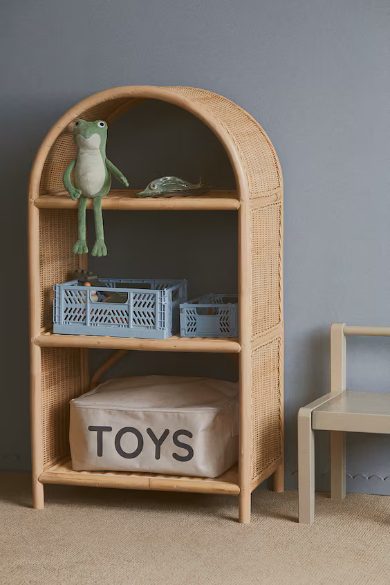 Плетеная стеллаж