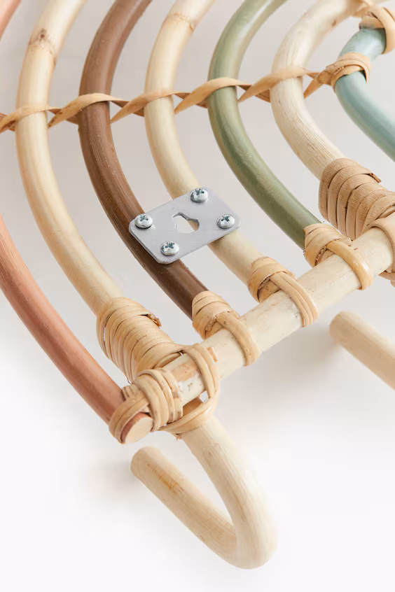 Вешалка для стены радуга