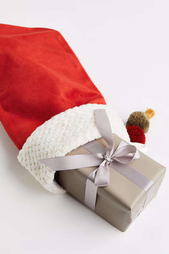 Носок для подарков на новый год