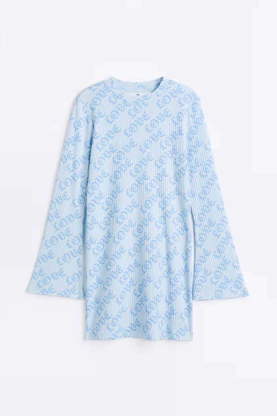 Платье из джерси с рукавами труба