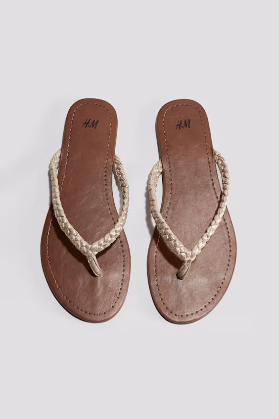 Шлепанцы с застежкой на палец