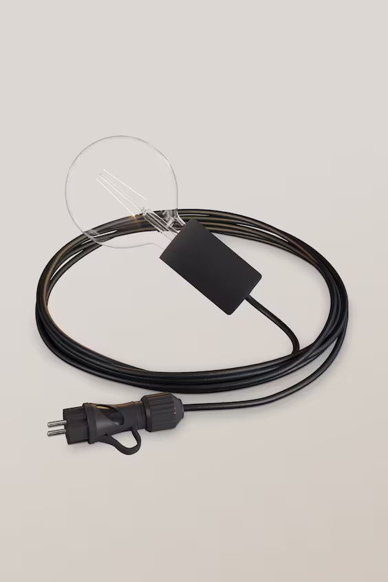 Наружный светильник с лампой