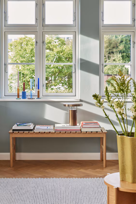 Переносная настольная лампа bringme