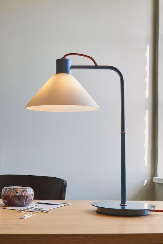 Настольная лампа spot