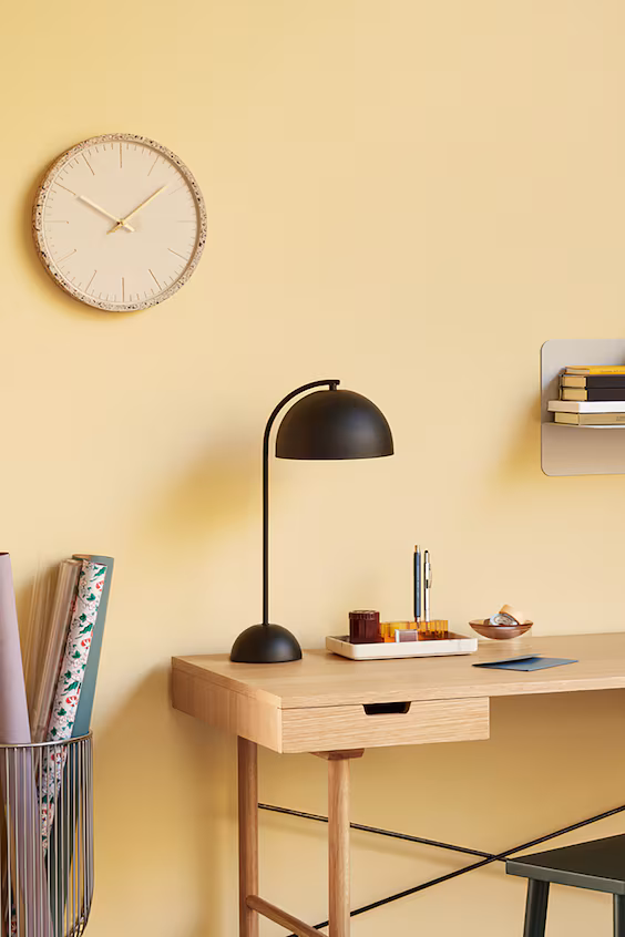 Настольная лампа form