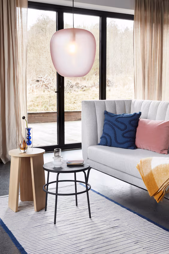 Треснувшая скамейка