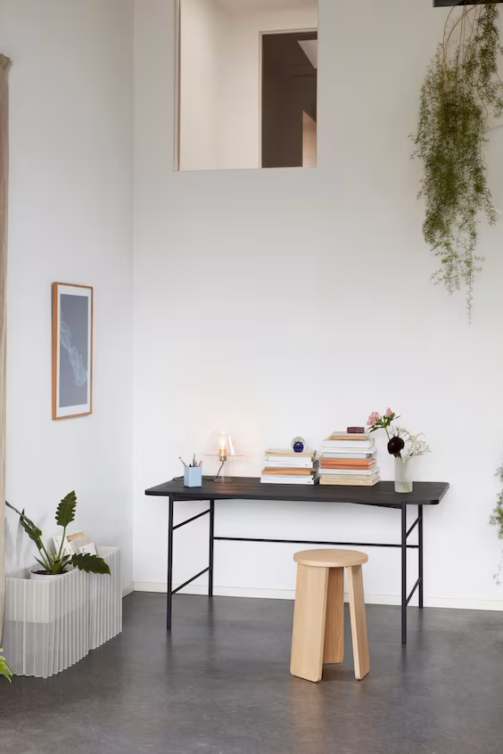 Треснувшая скамейка