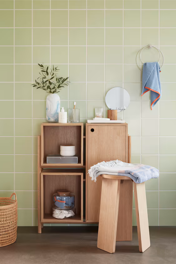 Треснувшая скамейка