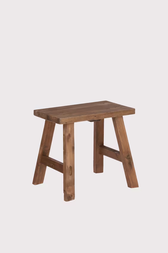 Банк из переработанного дерева