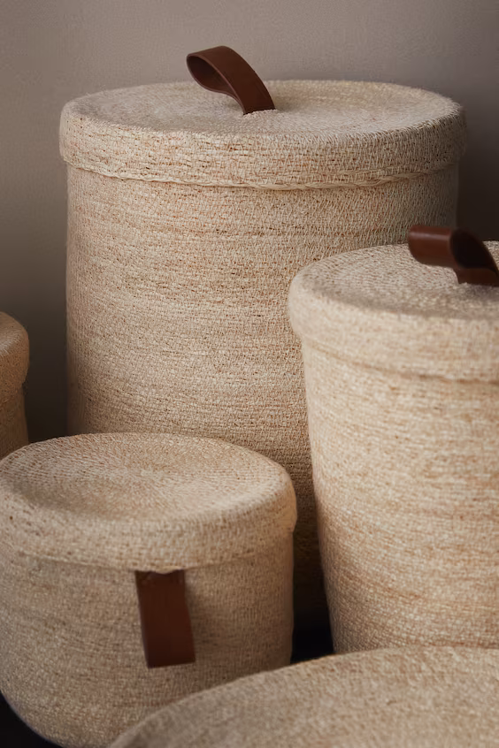 Корзина для грязного белья из морской травы