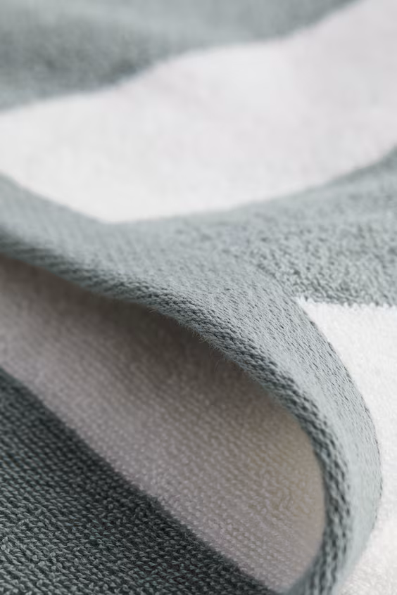 Полотенце для рук в полоску