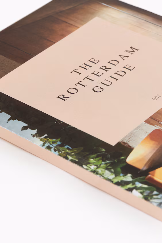 Путеводитель petite passport travel guide