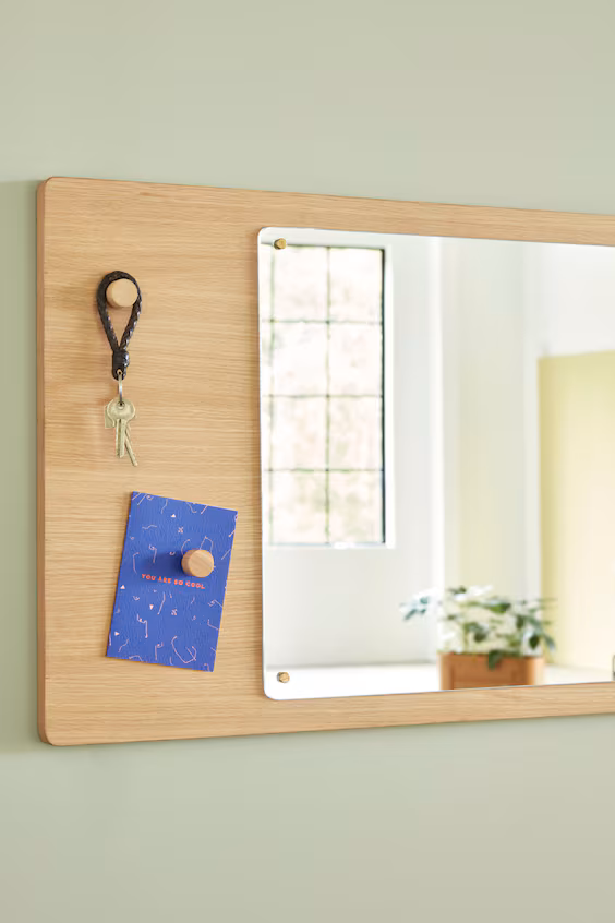 Зеркало делен