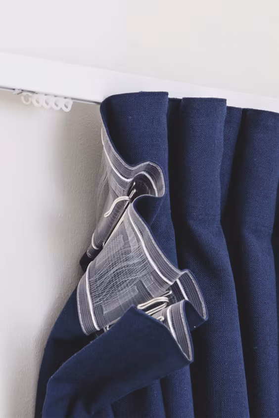 Петля глубокая с 4-мя зубьями для занавесок