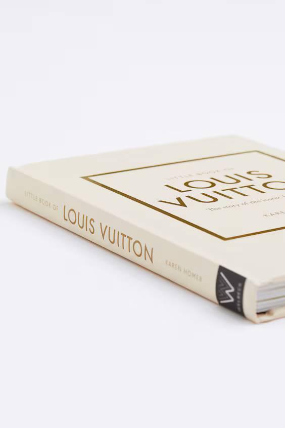 Маленькая книга louis vuitton