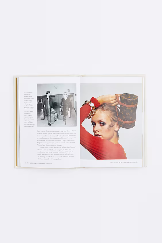 Маленькая книга louis vuitton