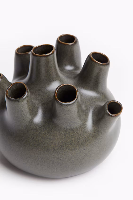 Маленькая глиняная кувшинка