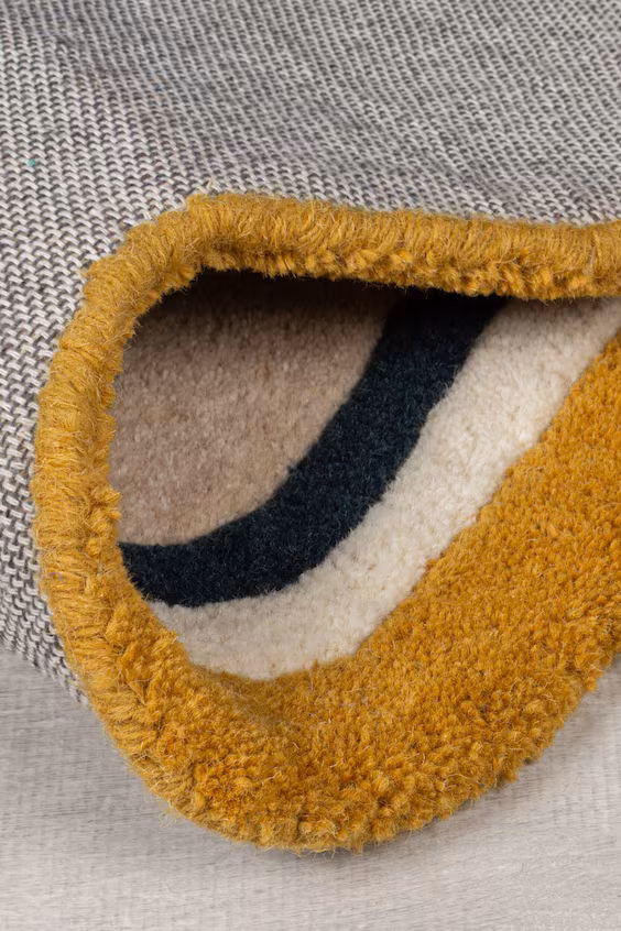 Тапочка из шерсти лео с волнообразными краями