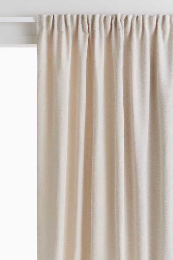 Набор из 1 широкой занавески из ткани bouclé