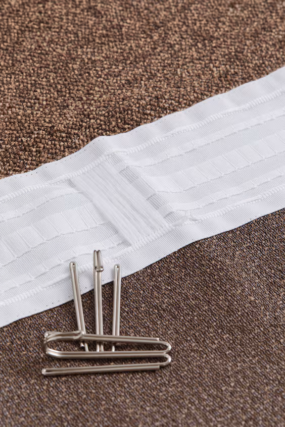 Набор из 1 широкой занавески из ткани bouclé