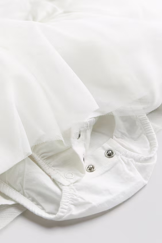 Платье с боди и юбкой из фатина