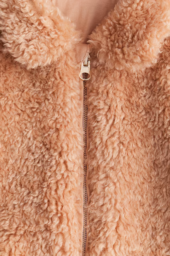 Пушистый пиджак