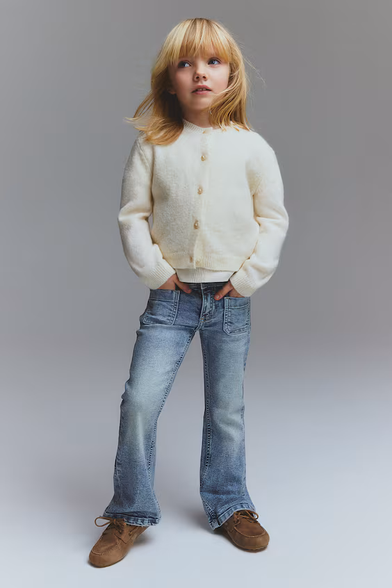 Джинсы с расклешенными штанинами superstretch